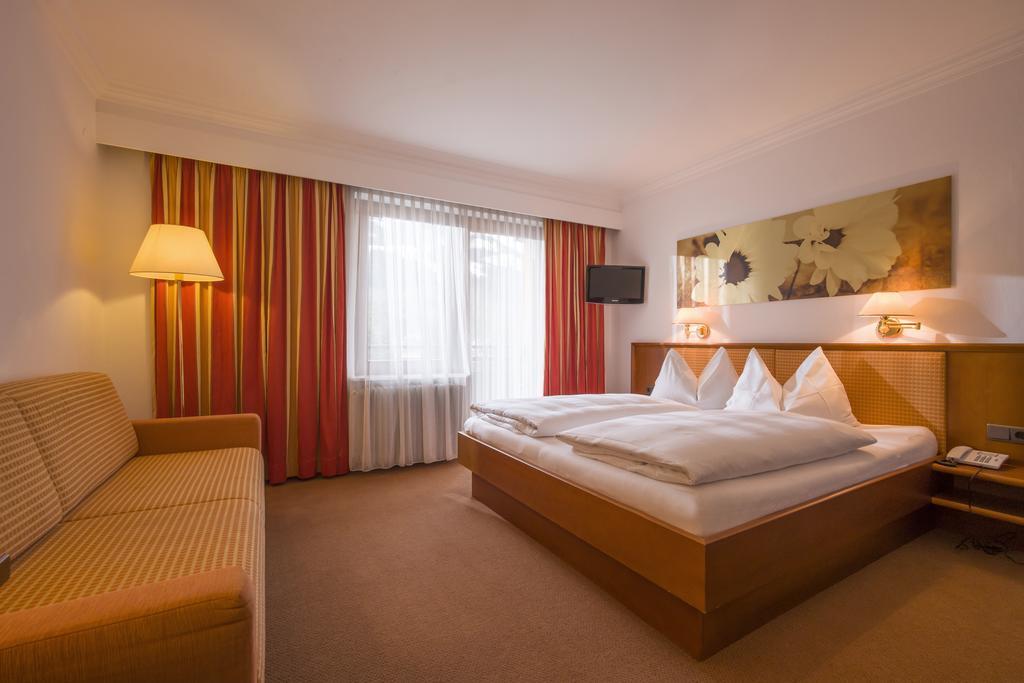 Vital & Sporthotel Brixen Brixen im Thale Exterior foto
